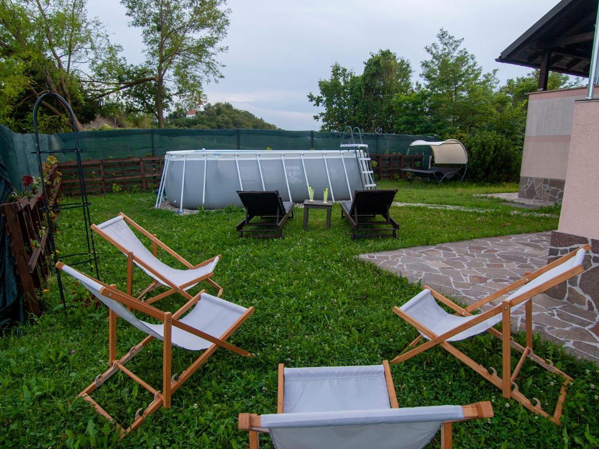 Holiday House Zarja - With Sauna And Hot Tub Bizeljsko Exterior photo