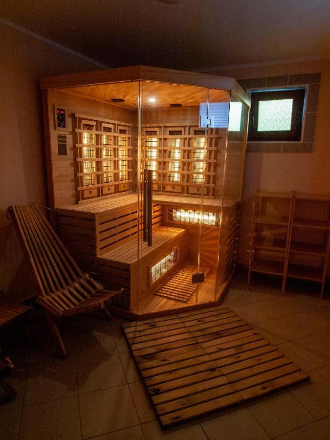 Holiday House Zarja - With Sauna And Hot Tub Bizeljsko Exterior photo